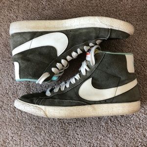 Retro Nike High-Tops